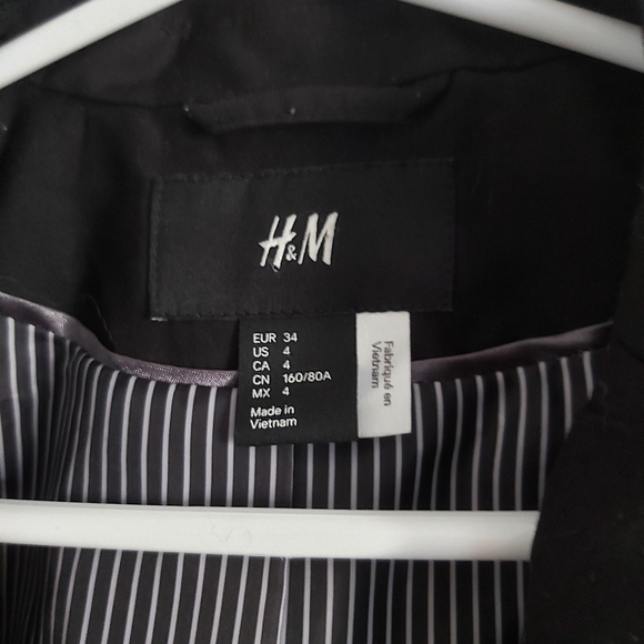 H&M blazer - Picture 3 of 3